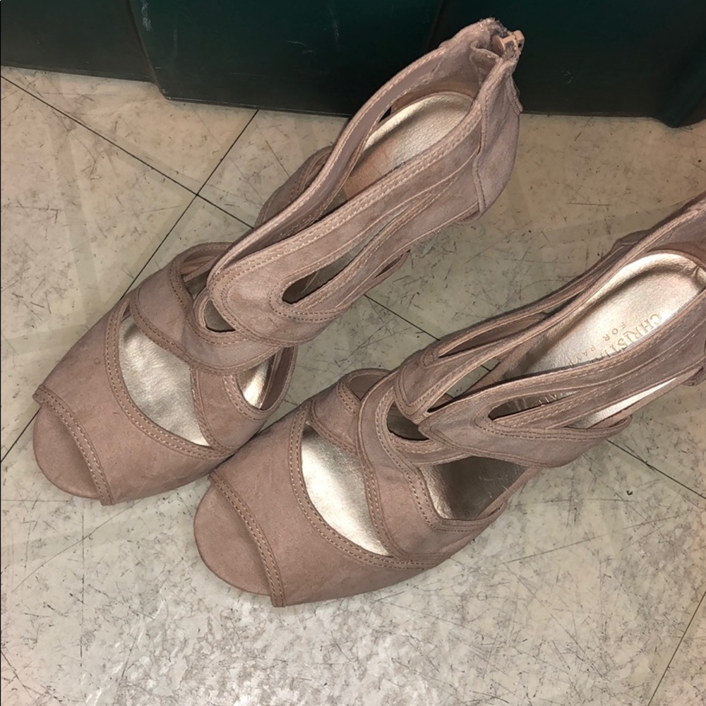 cream suede heals